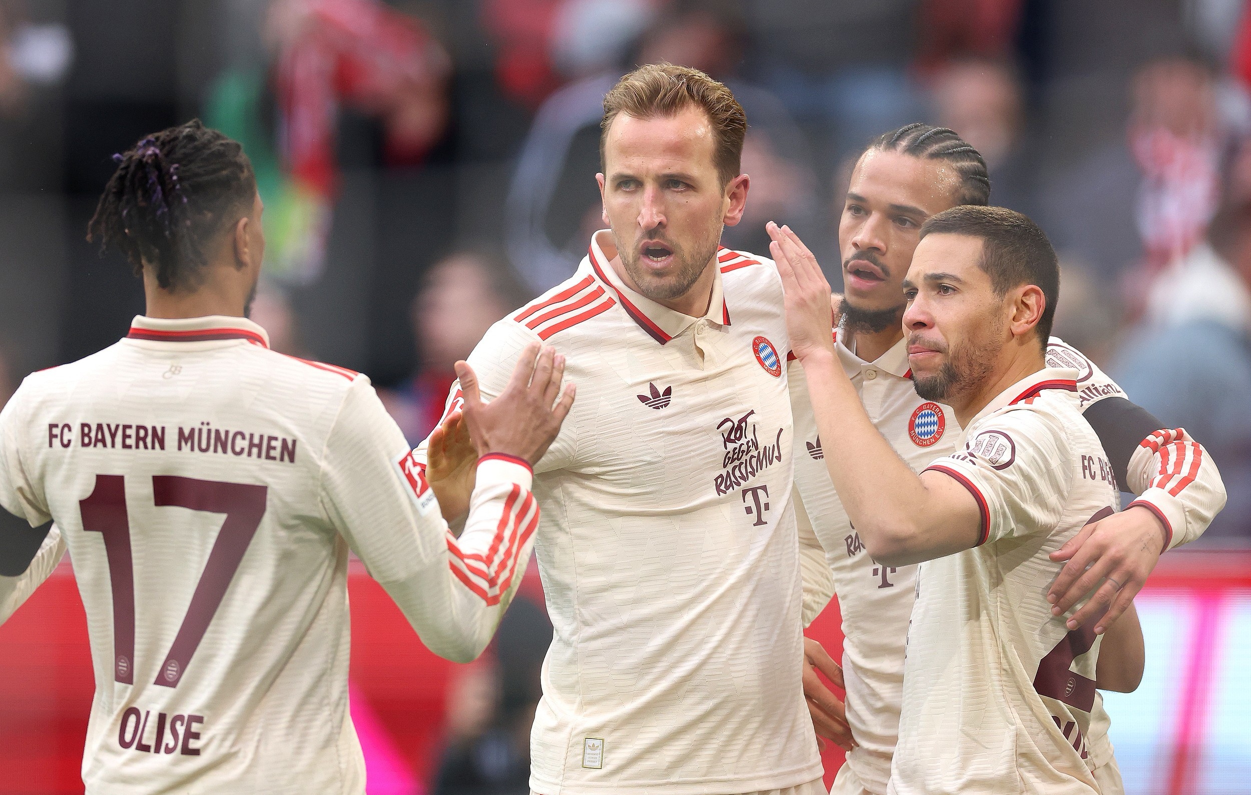 关于AC米兰轻取那不勒斯,阿扎尔补时绝平德甲的信息 关于AC米兰轻取那不勒斯,阿扎尔补时绝平德甲的信息