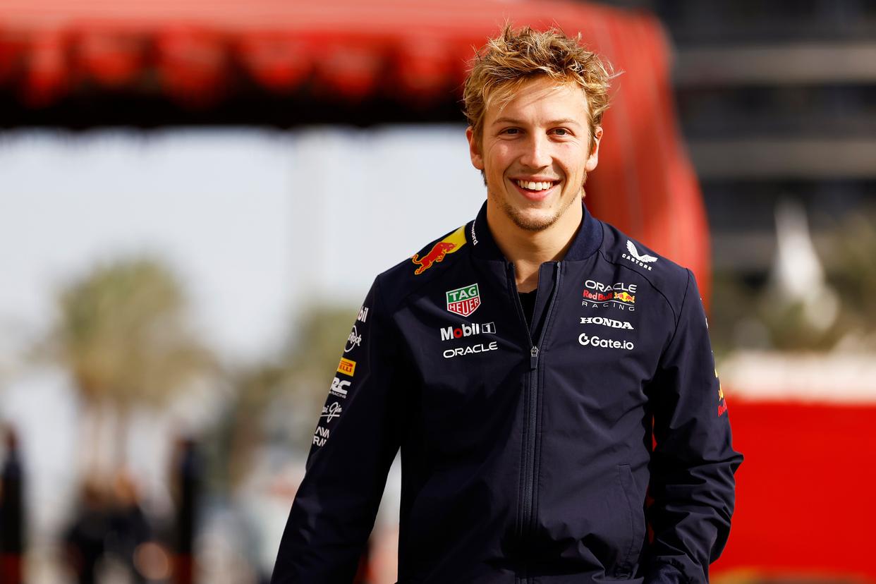 关于威廉姆斯鏖战红牛二队，周冠宇点燃赛场的信息